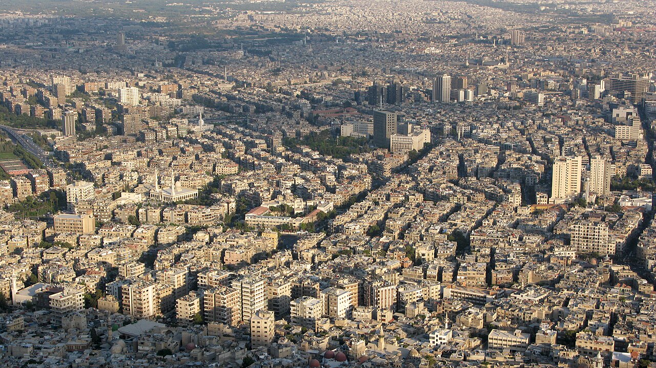 الشرع يدعو شركات ألمانية إلى الاستثمار في إعادة الإعمار