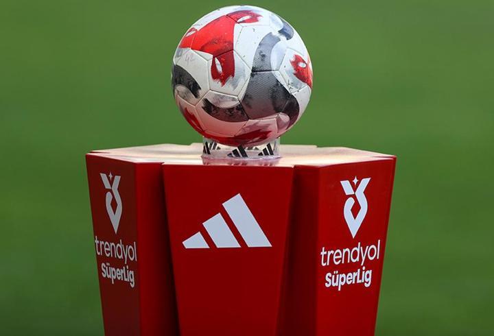 الدوري التركي يفتتح جولته الخامسة بمواجهة بشكتاش وأرضروم سبور
