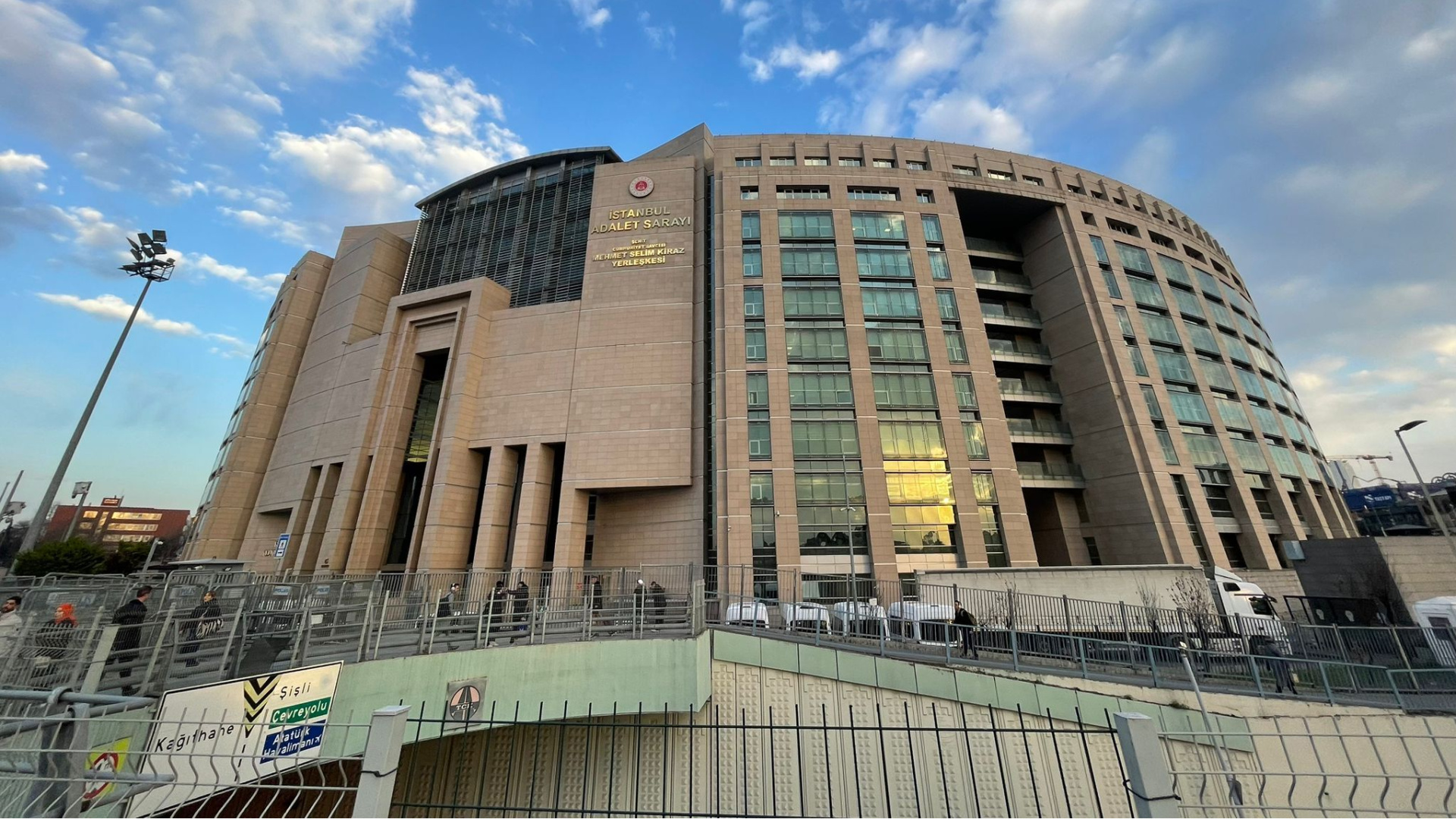 محكمة تركية تقرر الإفراج عن الصحفي علي تشاغاتاي