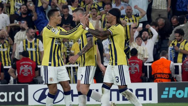 فنربخشة يعود إلى دوري الأبطال بتعادل مثير أمام روما في إسطنبول
