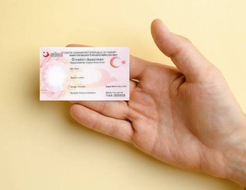 هل يستطيع حامل الإقامة السياحية في تركيا السفر والعودة؟.. الشروط والتفاصيل